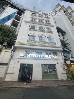 văn phòng giờ tự do 24/7 giá 8tr 43m2 tòa nhà mặt tiền phùng văn cung, phú nhuận khu phan xích long