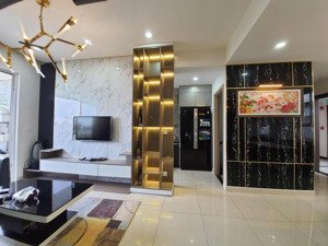 bán căn hộ chung cư terra royal .quận 3.diện tích : 72m2,2pn,2wc.giá bán : 8,4tỷ