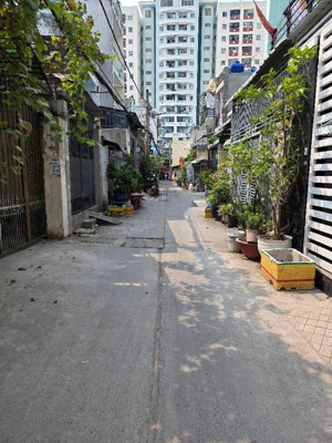 a028 - sát bến xe miền tây - hẻm xe hơi thông, nhà 3 tầng, 97m2 - ngang 5.7m, chỉ 7 tỷ hơn