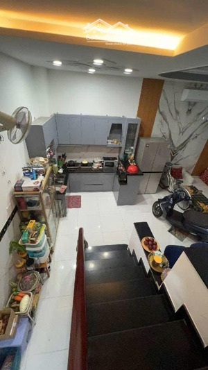 siêu phẩm 4 tầng - ngang khủng 6m - 37m2 - đường hoa sứ phan xích long - nhỉnh 7tỷ thương lượng