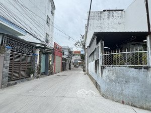 nhà đường 2 mặt tiền hẻm ô tô nguyễn khuyến giá tốt