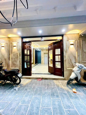 hiếm nhà phân lô thang máy phố huế 40m, 5 tầng, 15 tỷ