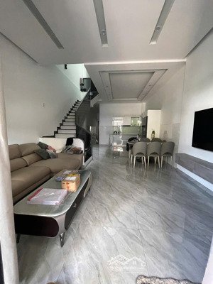 hiếm! bán nhà 2,5 tầng tâm huyết mặt tiền đường nguyễn bảo diện tích lớn - hoà xuân - giá rẻ