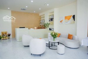 cho thuê nhà mặt phố lạc trung dt 90 m2 x 6 tầng, mt 6 m, vị trí đẹp