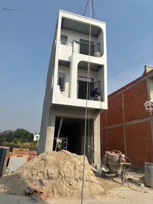 cơ hội sở hữu một căn nhà phố giá rẻ với thiết kế 1 trệt 2 lầu thủ dầu một - bd