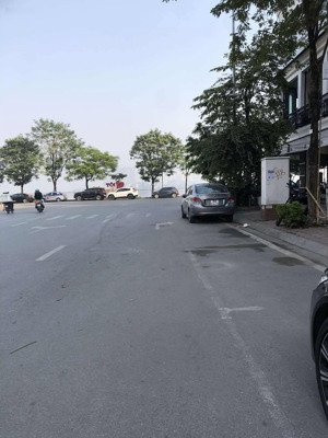 bán nhà nguyễn đình thi - tây hồ - 71m - mt 4.3m - 17.8 tỷ - vị trí đẹp - sổ đẹp - cách hồ tây 20m.