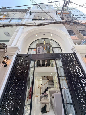 bán nhà phú nhuận hẻm ô tô phùng văn cung, 4 tầng, full nội thất-giá 8,679 tỷ