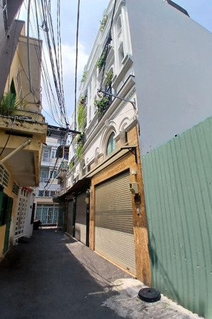 hàng hiếm, 10m ra ngay chợ cây quéo, đường hoàng hoa thám, bình thạnh, ngang khủng 8m. giá 10.6 tỷ