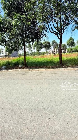 cần ra nhanh 300 m đất gần khu công nghiệp mỹ phước 1 lô c19 - đường n14 thừa 5904, 5905 tbđ 16