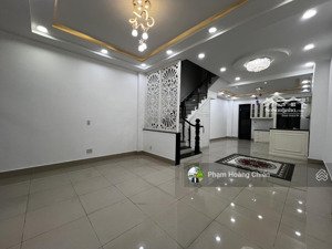 cho thuê nhà phố view hồ đường 25m lakeview city. giá 30 triệu nhà hoàn thiện 4pn 5wc ở và làm vp