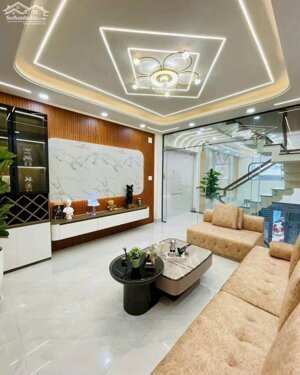 Giáp Q10, nhà đẹp 6 tầng, thang máy, full nội thất, hẻm 8m xe hơi thông Cách Mạng Tháng 8, DT 4x15.5, 16.9 Tỷ