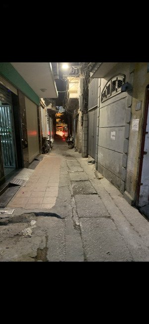 bán nhà phố cự lộc 34.4 m2 ngõ to thoáng