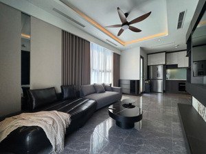 chính chủ cần bán gấp để đi nước ngoài căn 2pn tầng 8 view trực diện hồ thành công - full nội thất