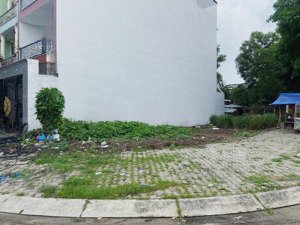 bán gấp lô góc 150m2, cách chợ 300m, sổ hồng riêng, thông 2 chiều ra võ văn kiệt