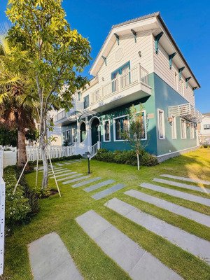 cắt lỗ biệt thự 200m2 kèm nội thất 4 phòng ngủ giá chỉ 6.4 tỷ giá tốt nhất novaworld phan thiết