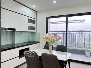 chính chủ cho thuê căn hộ view hồ 72m, 2 ngủ, 2vs kđt thanh hà. lh 