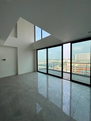(hàng hiếm)cho thuê căn duplex 3pn 164m2 nguyên bản view đẹp nhìn hồ harmony, tết ngắm pháo hoa