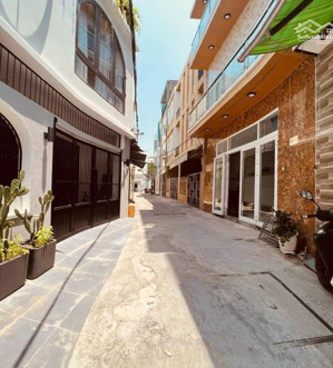 bán gấp nhà 3 tầng đường trưng nữ vương-hoà thọ tây - hải châu - đà nẵng. nhà ở,cho thuê , giá tốt