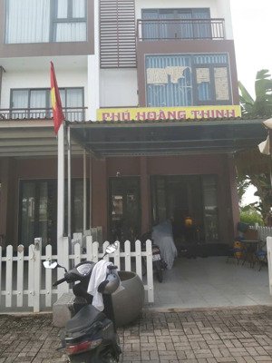 nhà đường ngô quang thắm - đường trước nhà 40m - diện tích sàn 203,2(m2) liên hệ 