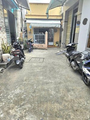 bán nhà hẻm xe hơi phan văn hớn, tân thới nhất, quận 12 - gần metro depot tham lương
dt 50 m vuông