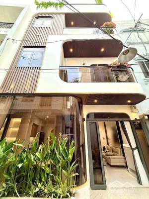 siêu phẩm hxh đỗ cửa thích quảng đức thích quảng đức p.5, phú nhuận - hxh đỗ cửa