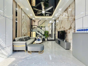 bán gấp nhà lê văn thọ gò vấp 60m2, 3 lầu, hẻm ô tô, 4pn 4wc, nhà đẹp vào ở ngay full nội thất 8tỷ6