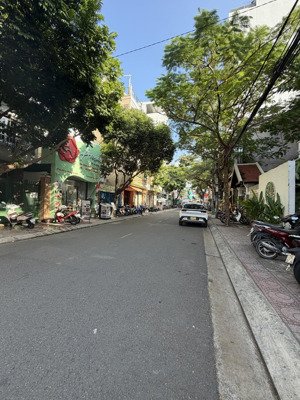 bán nhà mặt phố trung tâm nha trang , đường đống đa , khu phố hàn quốc , chỉ 25 tỷ