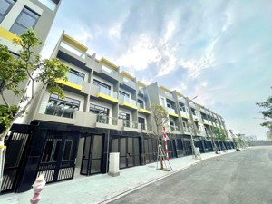 nhà phố liền kề bcons eden park hàng hiếm giữ tiền, sát metro số 1