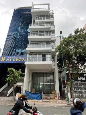 bán tòa nhà mt bạch đằng p2 tb, dt 8x30m hậu 17m cn 270m2, hầm 9 tầng giá 160 tỷ