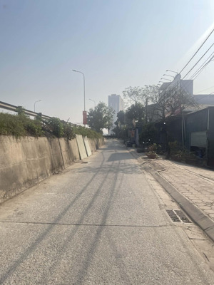 chủ nhà cần bán chỉ hơn 12 tỷ bđs diện tích 81m2 - mặt tiền 4m - oto vào nhà