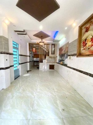 giáp tên lửa, nhà 2 tầng, 130m2, 7pn