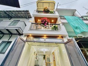 chính chủ cần bán nhà nguyễn phúc nguyên-p9-q3,gần ga sài gòn.giá 4tỷ 060tr/ 68,3m2,cho thuê 26 tr