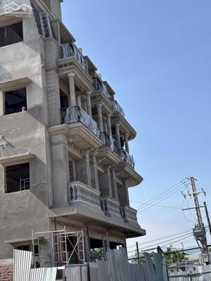 NHÀ PHỐ GÓC 2 MẶT TIỀN NGÔ QUYỀN, TRỤC CHÍNH CHỢ CÁI VỒN - VĨNH LONG