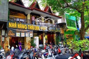 cho thuê mp lế đức thọ ( nam từ liêm). dt 500m2, 2 tầng, mt 18m, vị trí đẹp, lh 