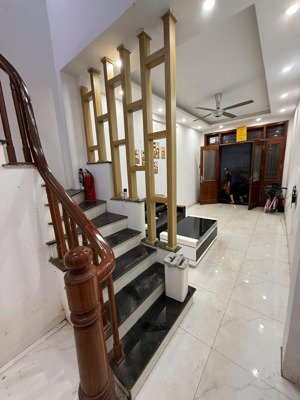 cho thuê nhà 5 tầng -34m2. phú lương hà đông