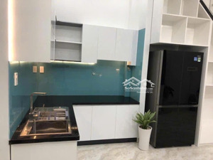 nhà 1 trệt 2 lầu, ngay phạm văn đồng, giá 7,5 tỷ