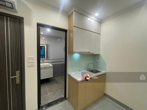 bán nhà lk đội cấn, 67m2 x 6 tầng, giá 26 tỷ. mỗi tầng 2pn, 2vs, full nt, thang máy. cách phố 100m