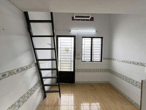 phòng trọ giá rẻ gác cao, siêu rộng rãi gần kcx tân thuận quận 7