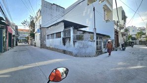 cần ra đi lô đất đẹp, vị trí siêu đắc địa khu vực trường tiểu học vĩnh hải giá 4tỷ950 lh 