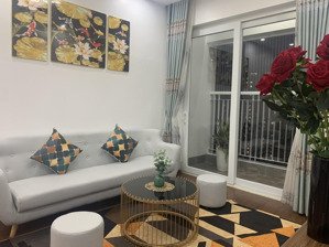 ( giá chuẩn 100%) bán căn hộ 2pn tại gold season 47 nguyễn tuân giá chỉ 5,5 tỉ có thương lượng