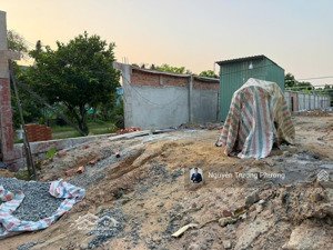 chủ kẹt bán gấp (5x18,5m) 82m2 đường ô tô sổ hồng riêng sát bờ sông sài gòn cách quốc lộ 13 500m