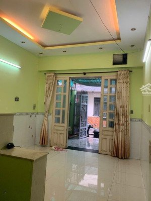 nhà mới 3 tầng dtsd 104m2. giá 4tỷ1. hxh đường 13 linh xuân trung tâm tp thủ đức, hcm