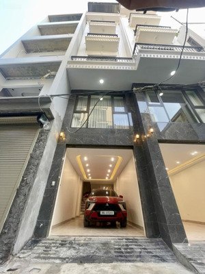 bán nhà đẹp phố thượng thanh,gara oto,thang máy,full nội thất,40m2-6 tầng,giá 11.2 tỷ.
