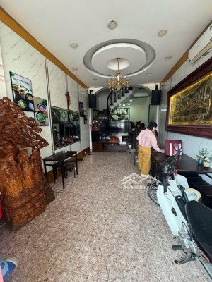 chính chủ bán nhà phố phùng khoang
nhà kinh doanh tấp nập -phùng khoang dt47m