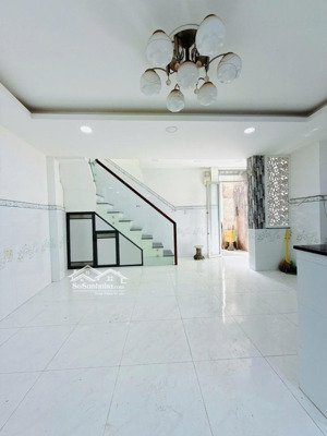 nhà 2 tầng mới - 33m2 - 2pn 2wc - ngay hẻm xe hơi - âu dương lân p3 q8 - ở được ngay - 3.38 tỷ