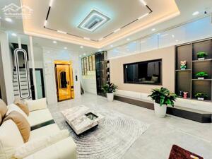 NHÀ LÒ ĐÚC – TRẦN KHÁT CHÂN, LÔ GÓC 6 TẦNG THANG MÁY, Ở ĐẲNG CẤP, GIỮ TIỀN AN TOÀN