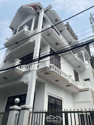 nhà 3 tầng đẹp lung linh, bình chiểu thủ đức 83m2 giá 5,9 tỷ tl