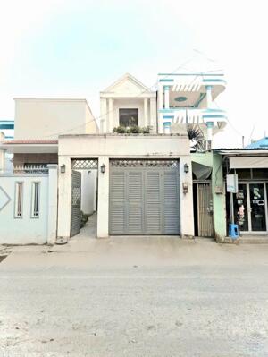 Cần Bán Nhà 2 Lầu MT Đường Đào Tông Nguyên Nhà Bè