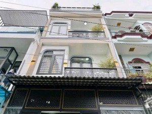 em cần bán gấp căn nhà q7 này, giá 3tỷ320/70m2 (4pn, 4wc). đường phú thuận - tân phú - quận 7