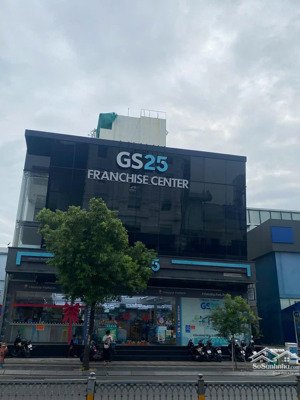 khuôn lớn ngay góc 2mt nguyễn đình chiểu, lê quý đôn - 373m2 - 2 tầng - 400triệu/tháng. giá 135tỷ